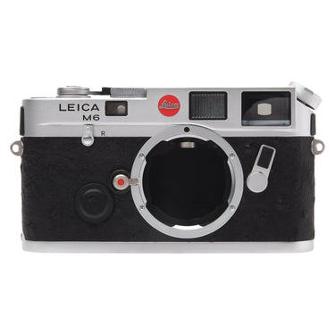 Leica M6 LHSA silver front view with open M bayonet mount
