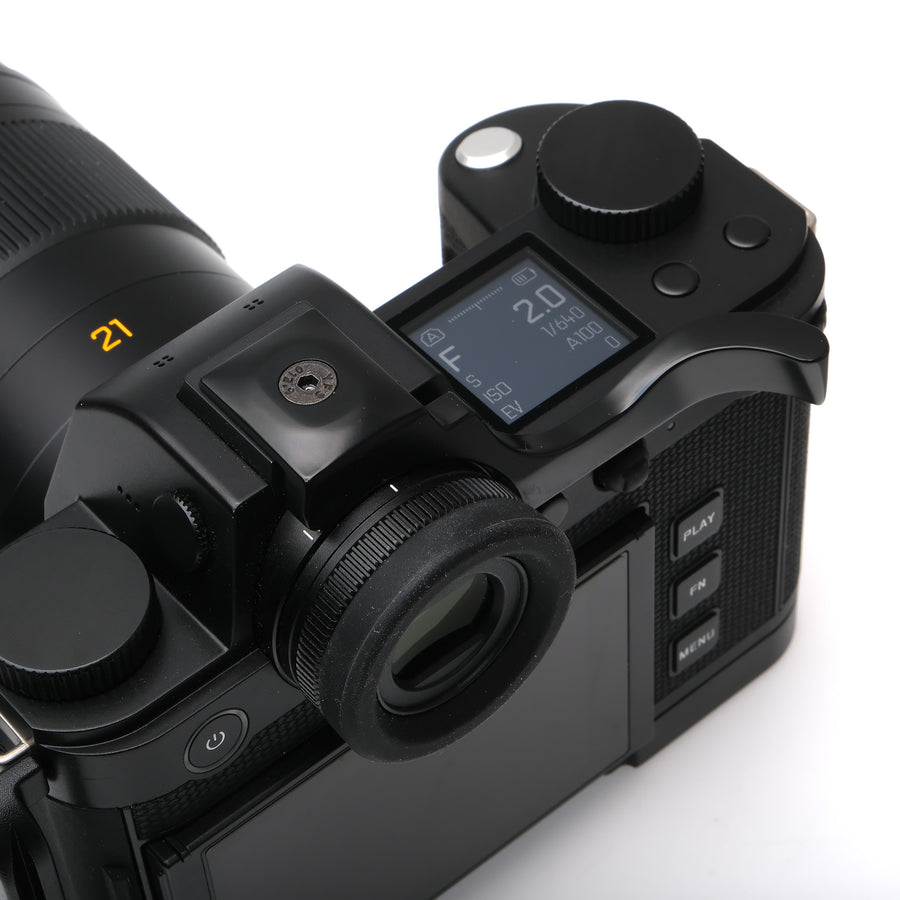 Thumbs Up for Leica SL3 EP-SL3