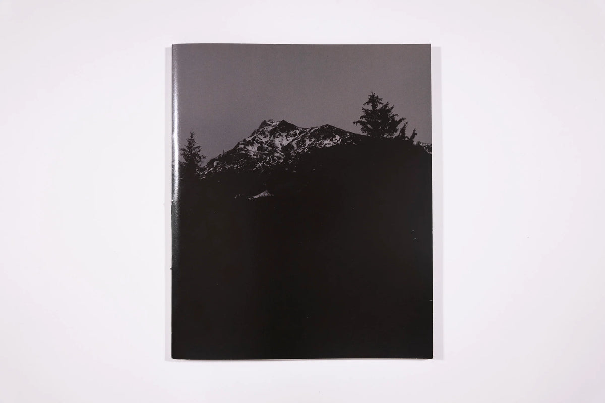 Awoiska Van Der Molen, The Living