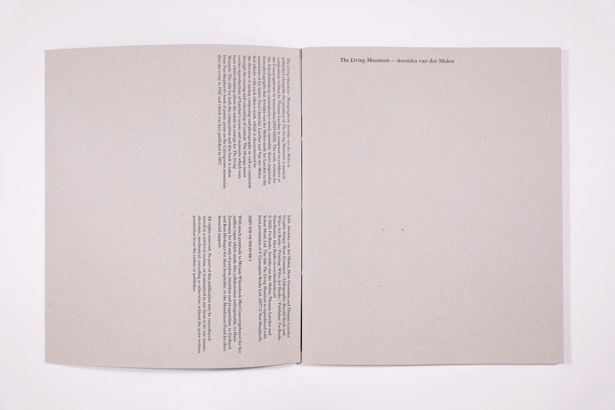 Awoiska Van Der Molen, The Living