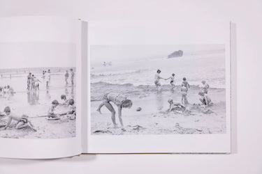Tod Papageorge, At the Beach